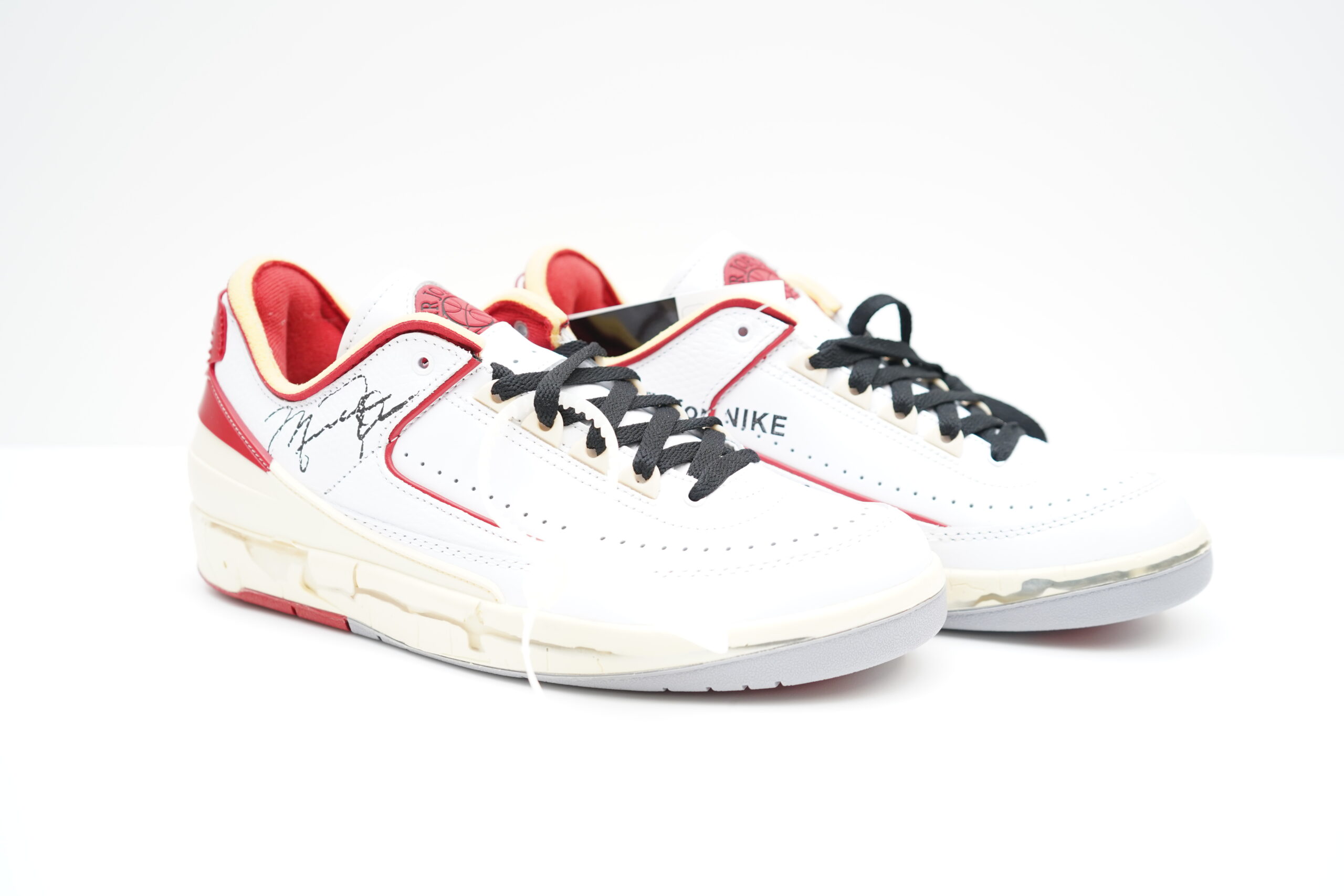 Off-White×Nike Air Jordan 2 を施工しました！